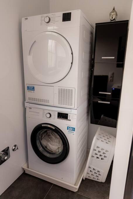 Wohnung Hirschhoehe Im Taunus 노이안스파흐 외부 사진