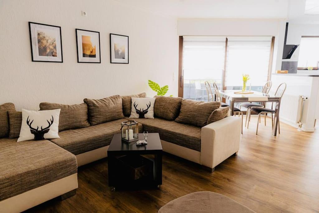 Wohnung Hirschhoehe Im Taunus 노이안스파흐 외부 사진